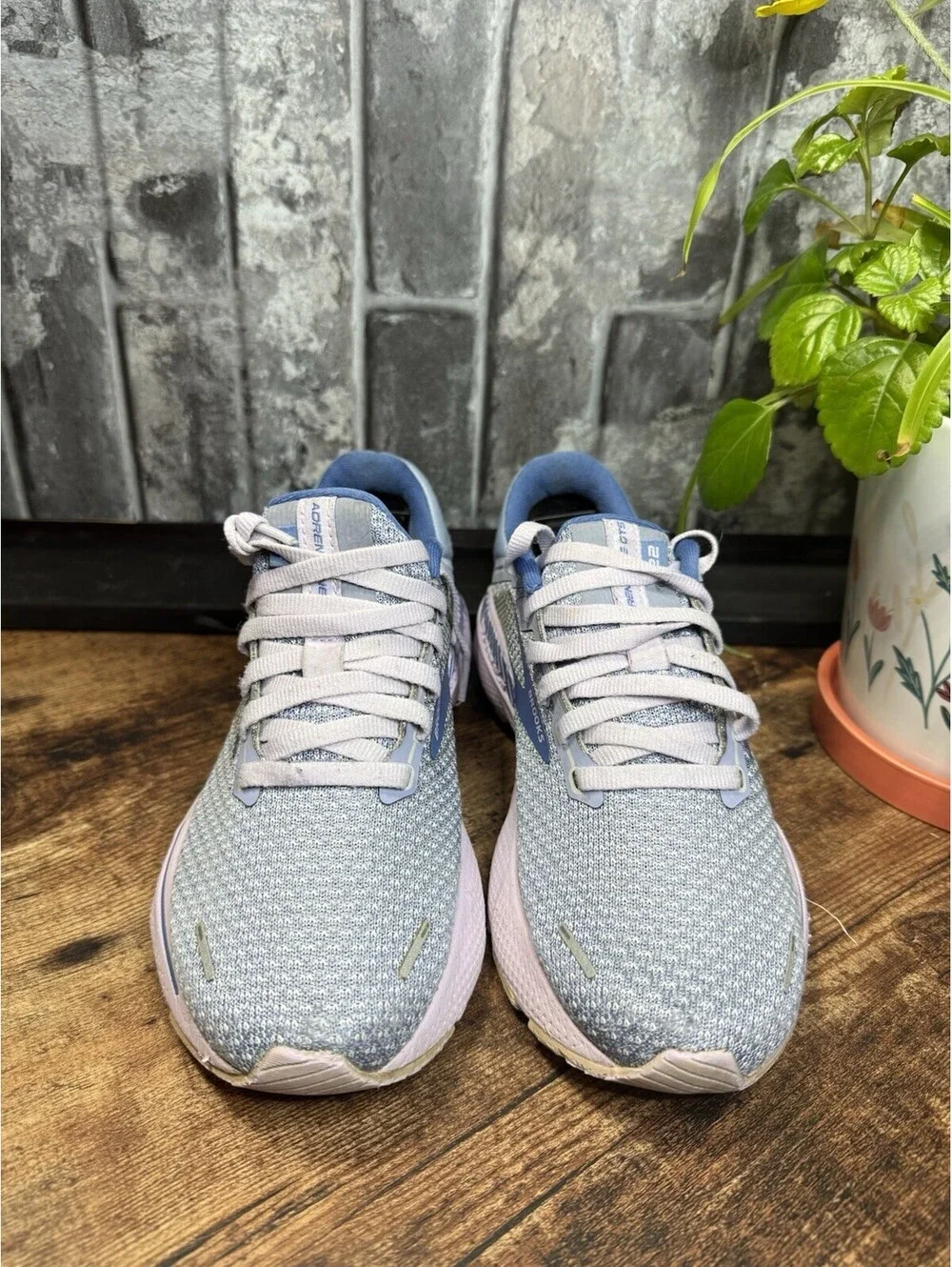 Brooks Adrenaline GTS 22 Women’s Purple/Dutch Blue Lace-Up Mesh